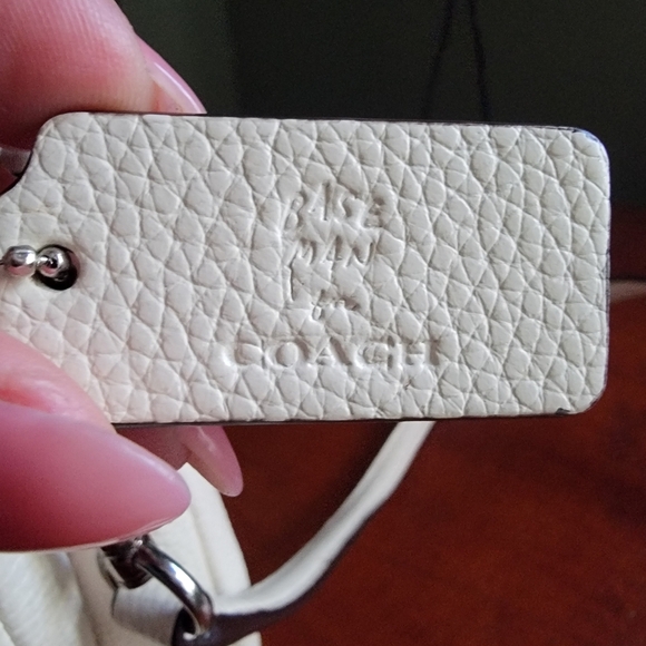 Limited Edition Baseman X Coach Kiki Lyla Bag White Pebbled Leather #F57734 - Picture 4 of 14